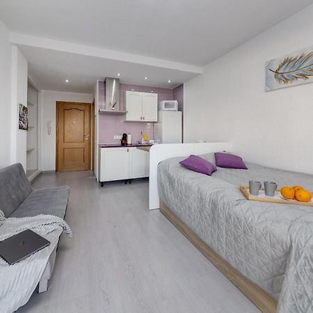 Apartment Near Beach, Playa Del Cura Торевьиа Экстерьер фото