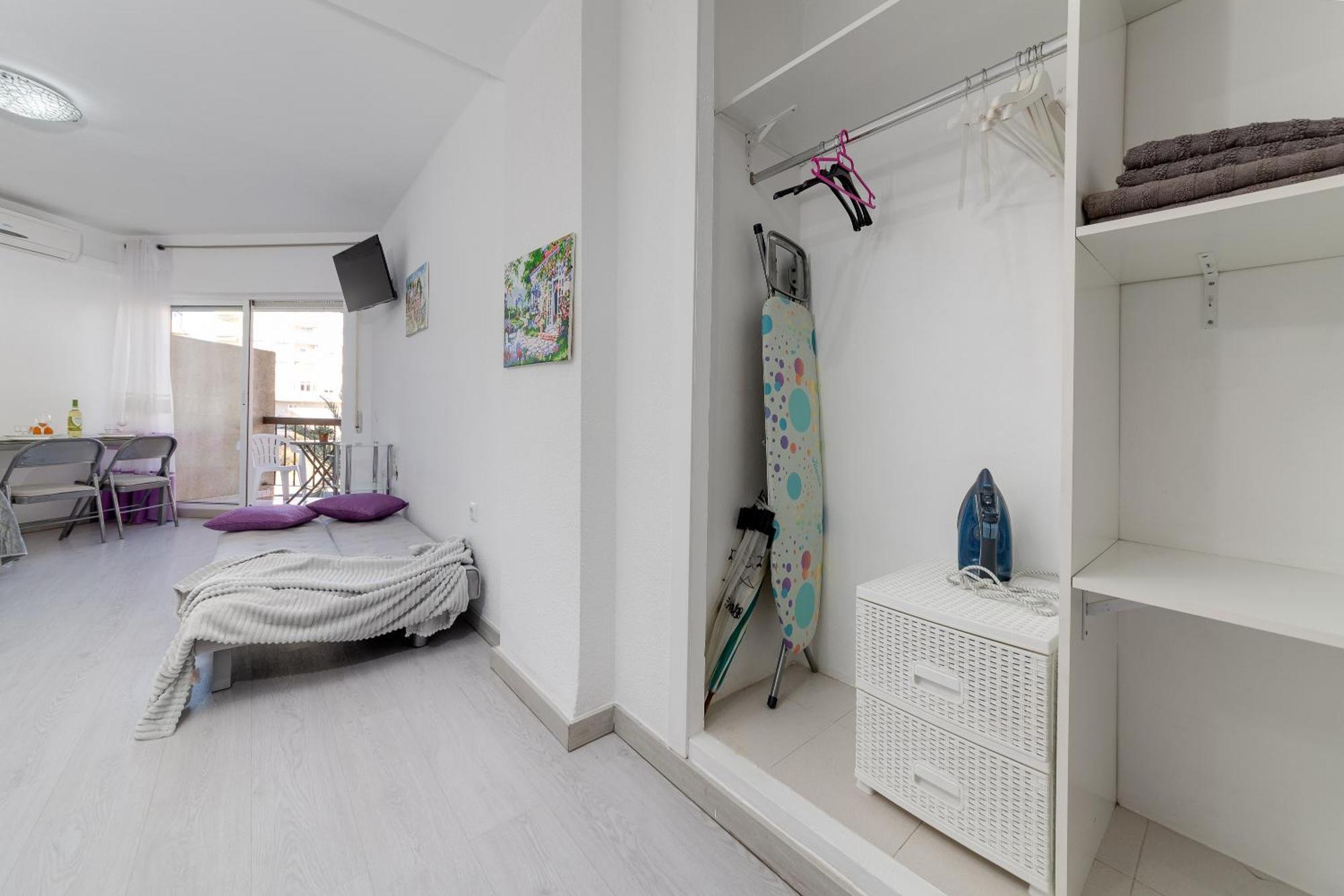 Apartment Near Beach, Playa Del Cura Торевьиа Экстерьер фото