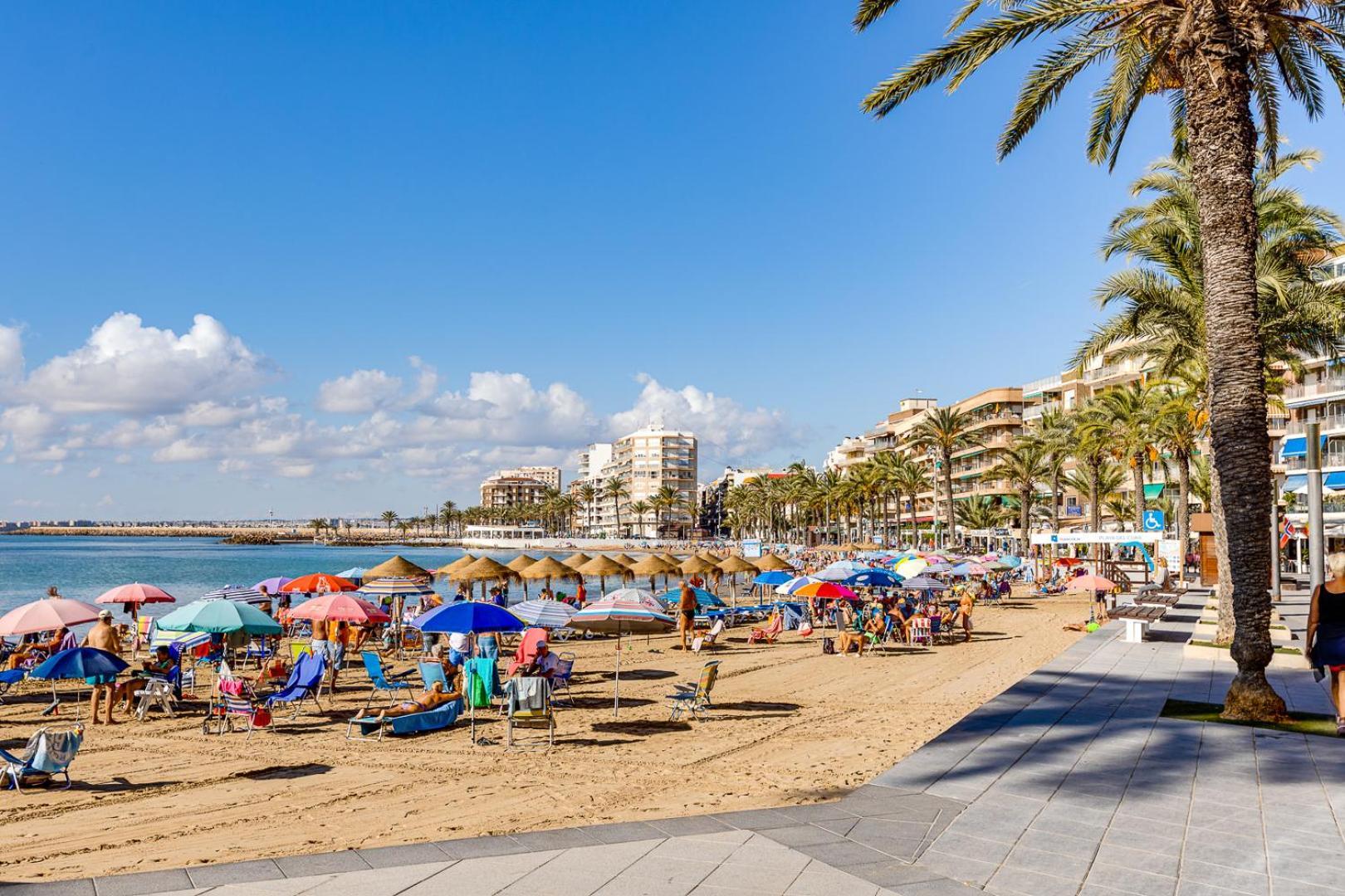 Apartment Near Beach, Playa Del Cura Торевьиа Экстерьер фото